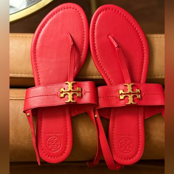 Tory Burch Eleanor Flat Sandal in Brilliant Red, Size 9.5 - Picture 1 of 6